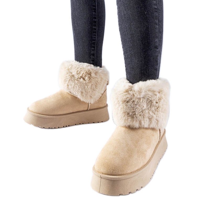 Beige Schneestiefel verziert mit Pelz Adelfia
