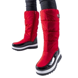Rote isolierte hohe Schneestiefel von Canneto