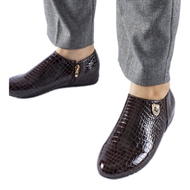 Braune Lackschuhe von Nelec