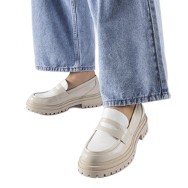 Massive weiße Miniato-Mokassins beige