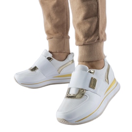 Weiße Slip-On-Sneaker mit Sages-Plateau