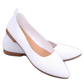 Weiße, durchbrochene Ballerinas von Kreiss