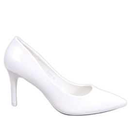 Charlotte White lackierte Stiletto-Pumps weiß