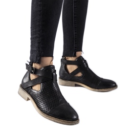 Schwarze, durchbrochene, hochgeschnittene Kooter-Stiefeletten