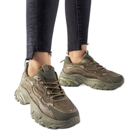 Grüne Wolnut-Sneaker