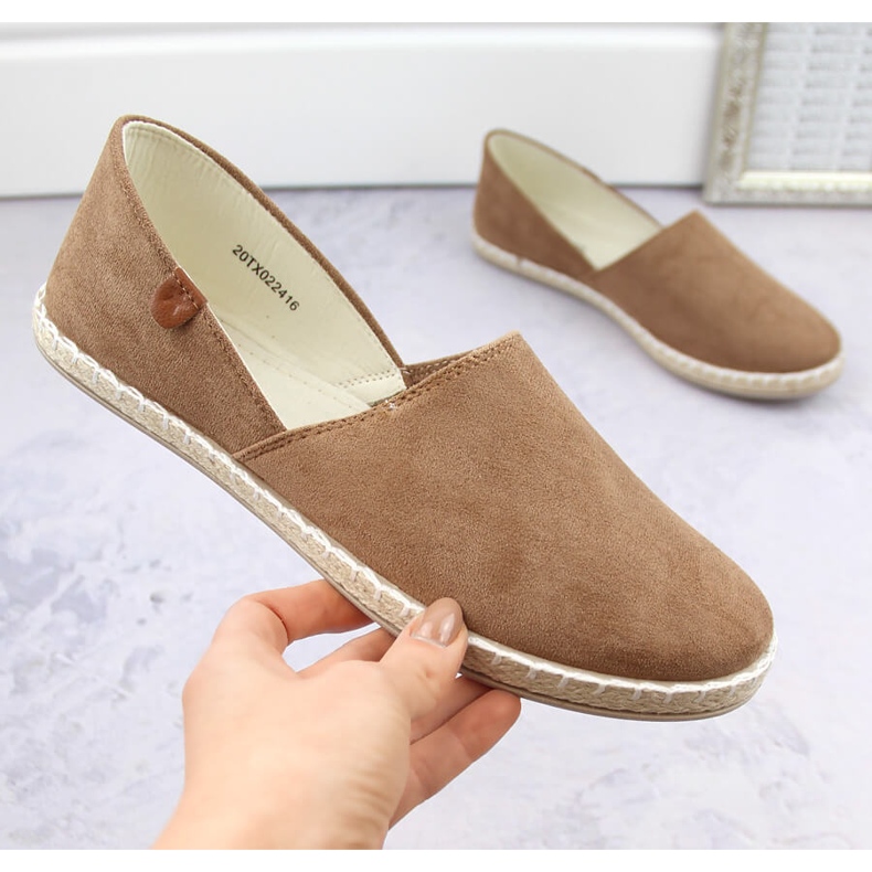 Damen-Espadrilles aus Wildleder mit Ausschnitten in Taupe News 24TX02-2416 beige