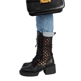 Schwarze durchbrochene Visalia-Stiefel mit hohen Absätzen