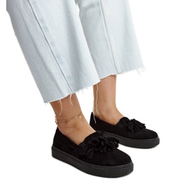 Schwarze Schuhe mit Quasten von Adaldrida