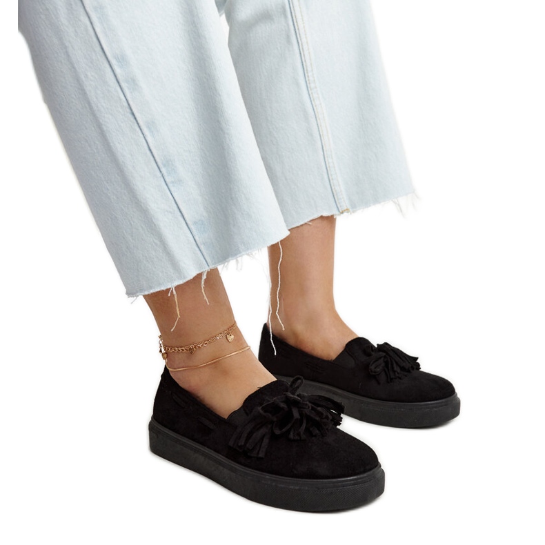 Schwarze Schuhe mit Quasten von Adaldrida