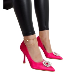 Rosa High Heels mit Satin-Finish und Strasssteinen von Susegana