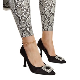 Schwarze High Heels mit Satin-Finish und Clemente-Strasssteinen