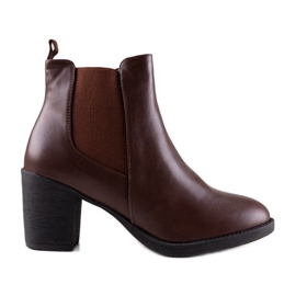 Braune Stiefeletten. Edel