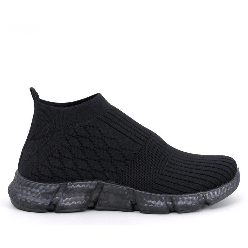 Darts Sportschuhe mit schwarzen Socken