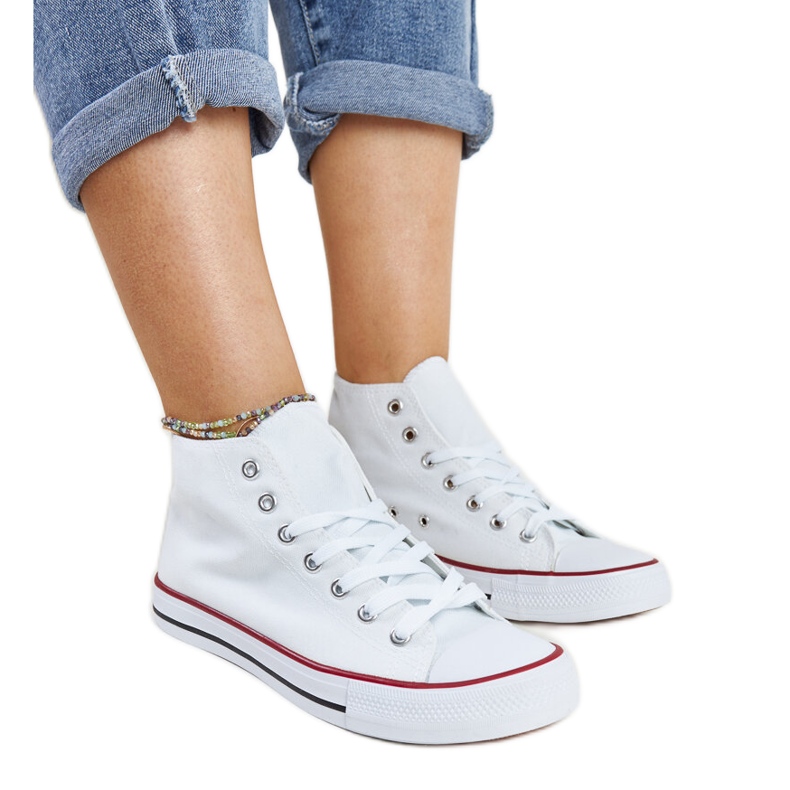 Weiße High-Top-Sneaker von Eliska