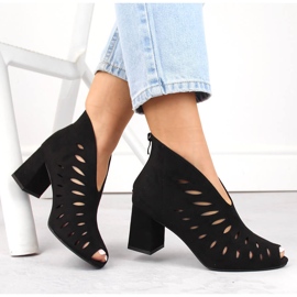 Durchbrochene Damenstiefel aus Wildleder mit offener Spitze, schwarz Potocki LE20318