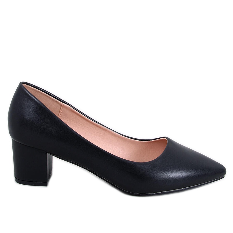 Schwarze Pumps mit niedrigem Absatz von Crafts