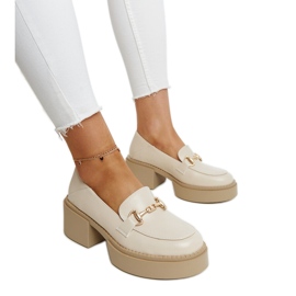 Beigefarbene Schuhe mit hohen Absätzen aus Öko-Leder von Vinceza