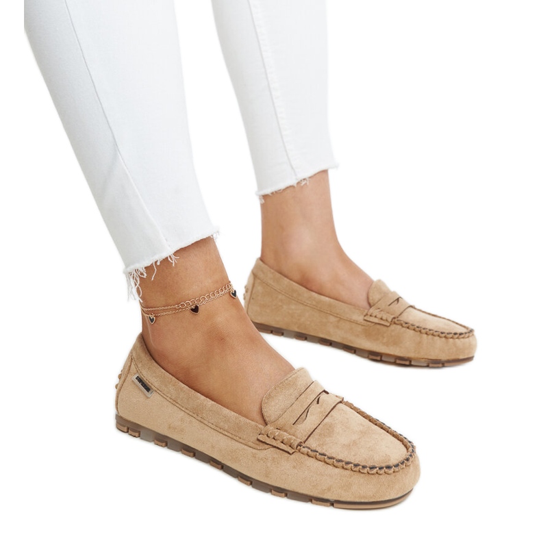 Braune Wildleder-Loafer von Nafisah