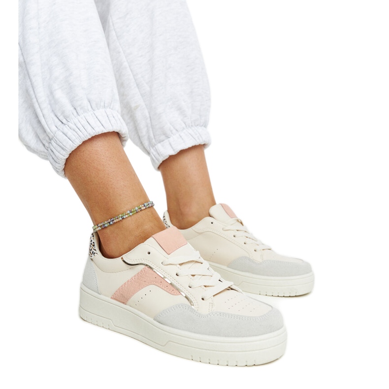 Weiße Plateau-Sneaker von Walda beige