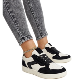 Weiße und schwarze Glitzer-Sneaker von Juwan