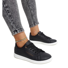 Schwarze Öko-Leder-Sneaker von Furat