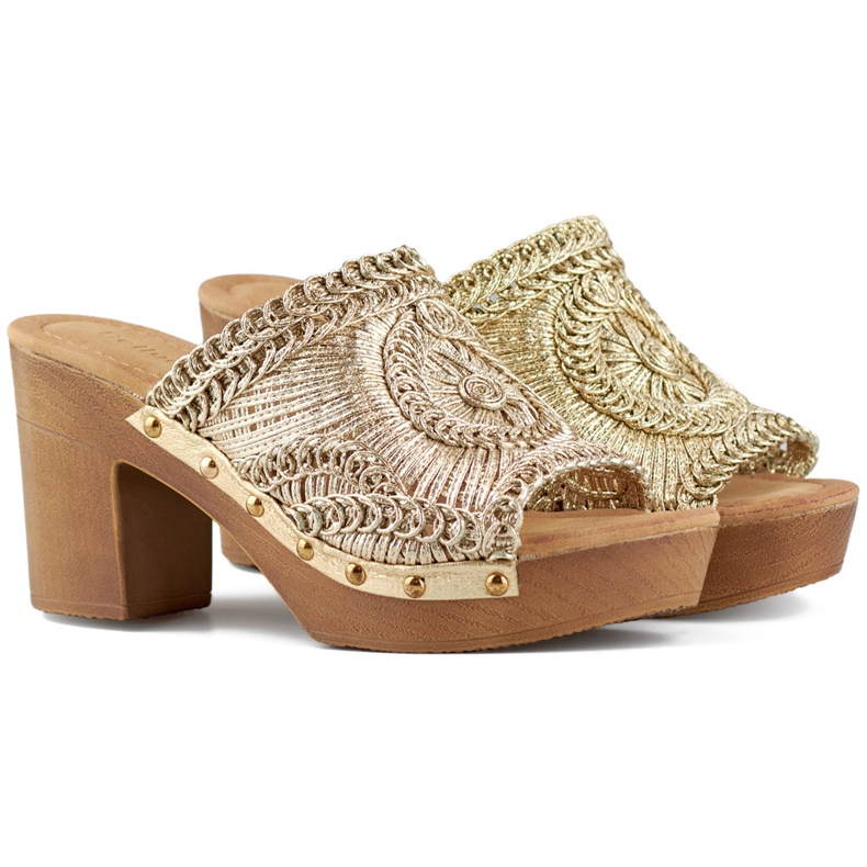 Damen-Slipper aus Spitze in Gold mit hohem Absatz und einer Sohle, die Holz imitiert golden