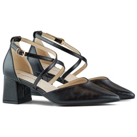 Schwarze Pumps mit Riemchen und niedrigem Absatz