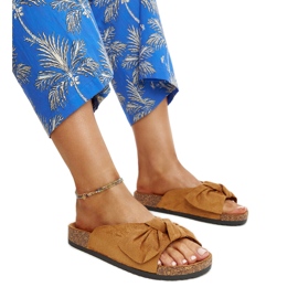 Braune Flip-Flops mit Korksohle von Aamu