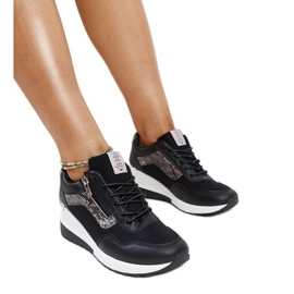 Schwarze Damen-Sneaker mit Keilabsatz von Cross Jeans