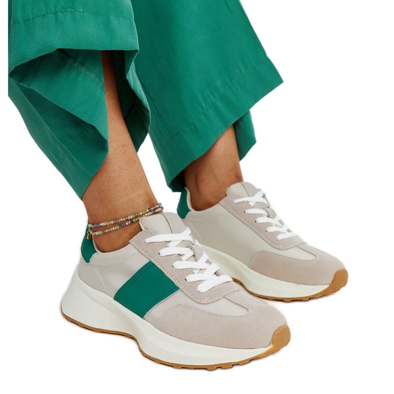 Graue und grüne Ledersneaker von Ganim