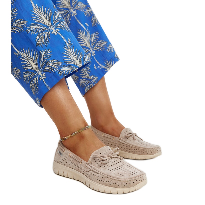 Beigefarbene Leder-Slipper mit Schleife braun