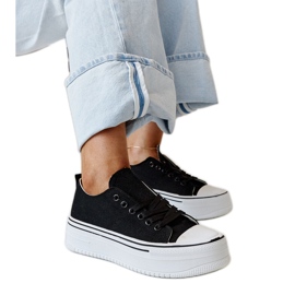 Schwarze Sneaker mit dicker Bahira-Sohle