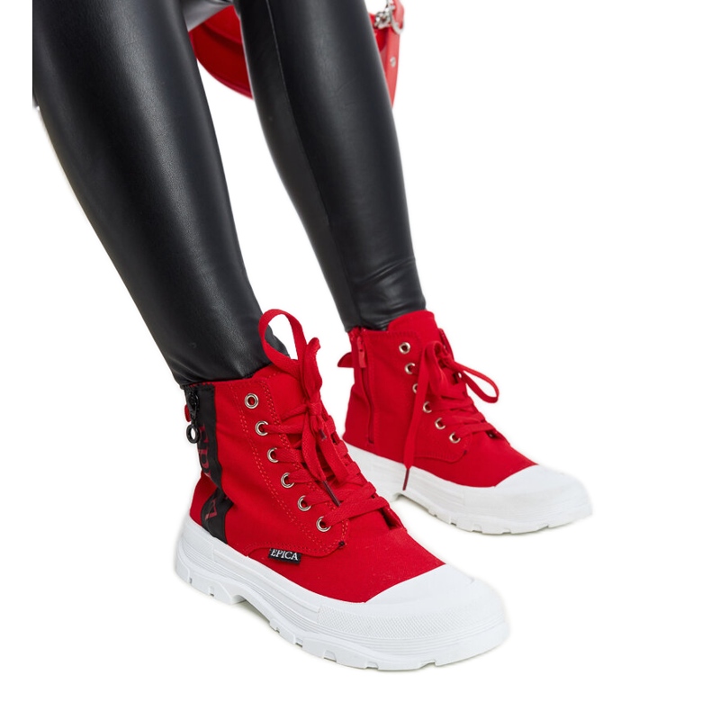 Yorda hohe rote Turnschuhe