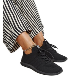 Schwarze Shukornia-Sportsneaker