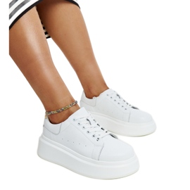 Weiße Schnürsneaker aus Leder