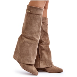 Beige Pattia Damenstiefel mit verstecktem Keilabsatz