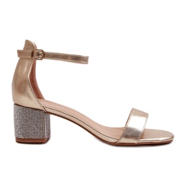 Damensandalen aus Öko-Leder mit verzierten High Heels, Golden Wiatalia