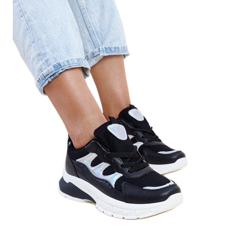 Schwarze Sneaker mit dicker Matea-Sohle