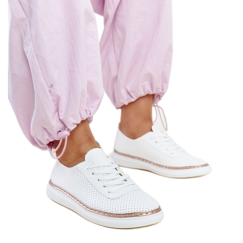 Weiße durchbrochene Biserka-Sneaker