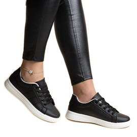 Weiße Öko-Leder-Sneaker von Cathleen