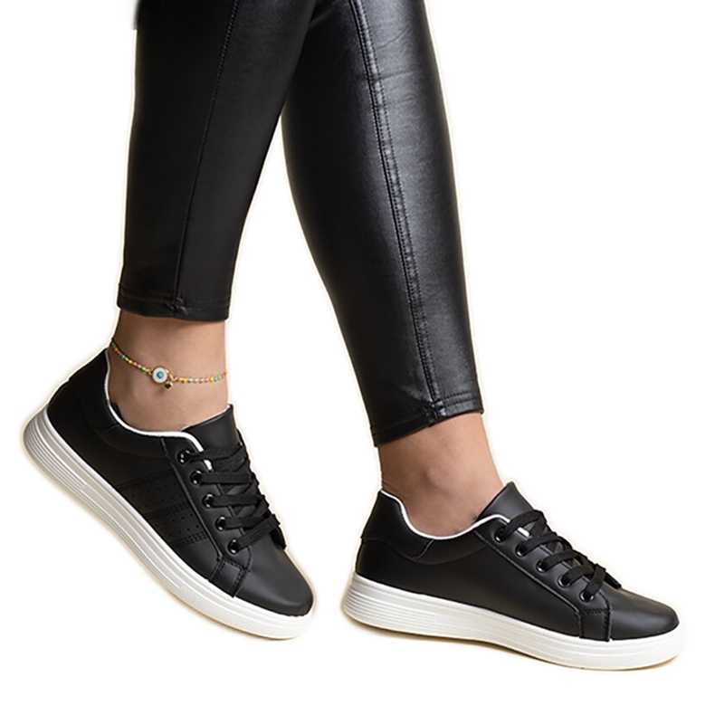 Weiße Öko-Leder-Sneaker von Cathleen