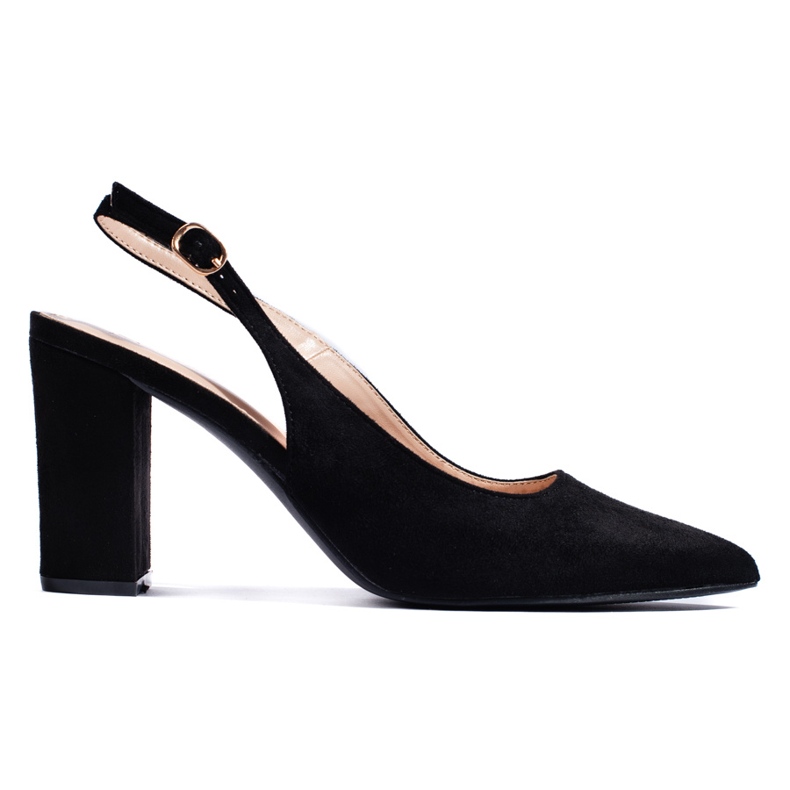 Schwarze Pumps mit offenem Absatz