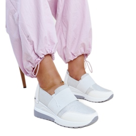 Weiße Kallay-Sneaker mit Keilabsatz