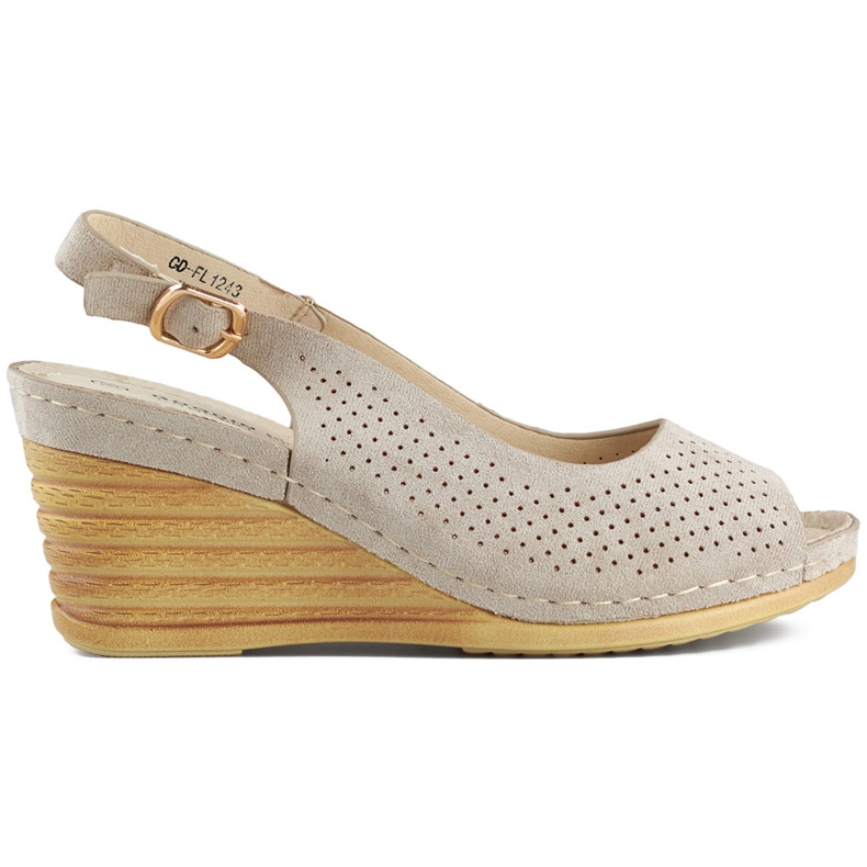 Goodin Durchbrochene beige Keilsandaletten