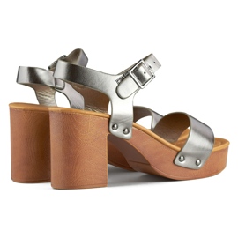 Metallische Sandalen mit Plateauabsatz aus Holz silber-