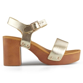 Goldene Sandalen mit Plateauabsatz aus Holz