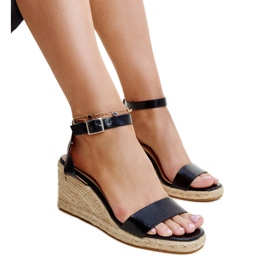 Zuhura schwarze Keilsandaletten