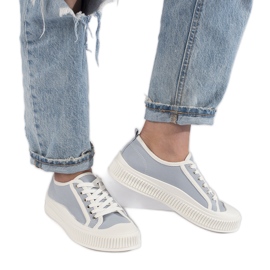 Hellblaue Plateau-Sneaker für Damen