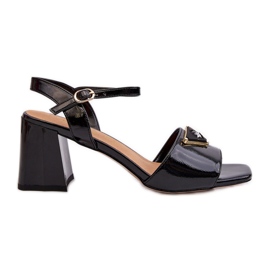 S.Barski Elegante Lackleder-Sandalen mit hohem Absatz in Schwarz D&amp;A MR38-660