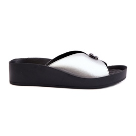 Damen-Flip-Flops aus Leder mit silberner Verzierung S.Barski KV27-027 silber-